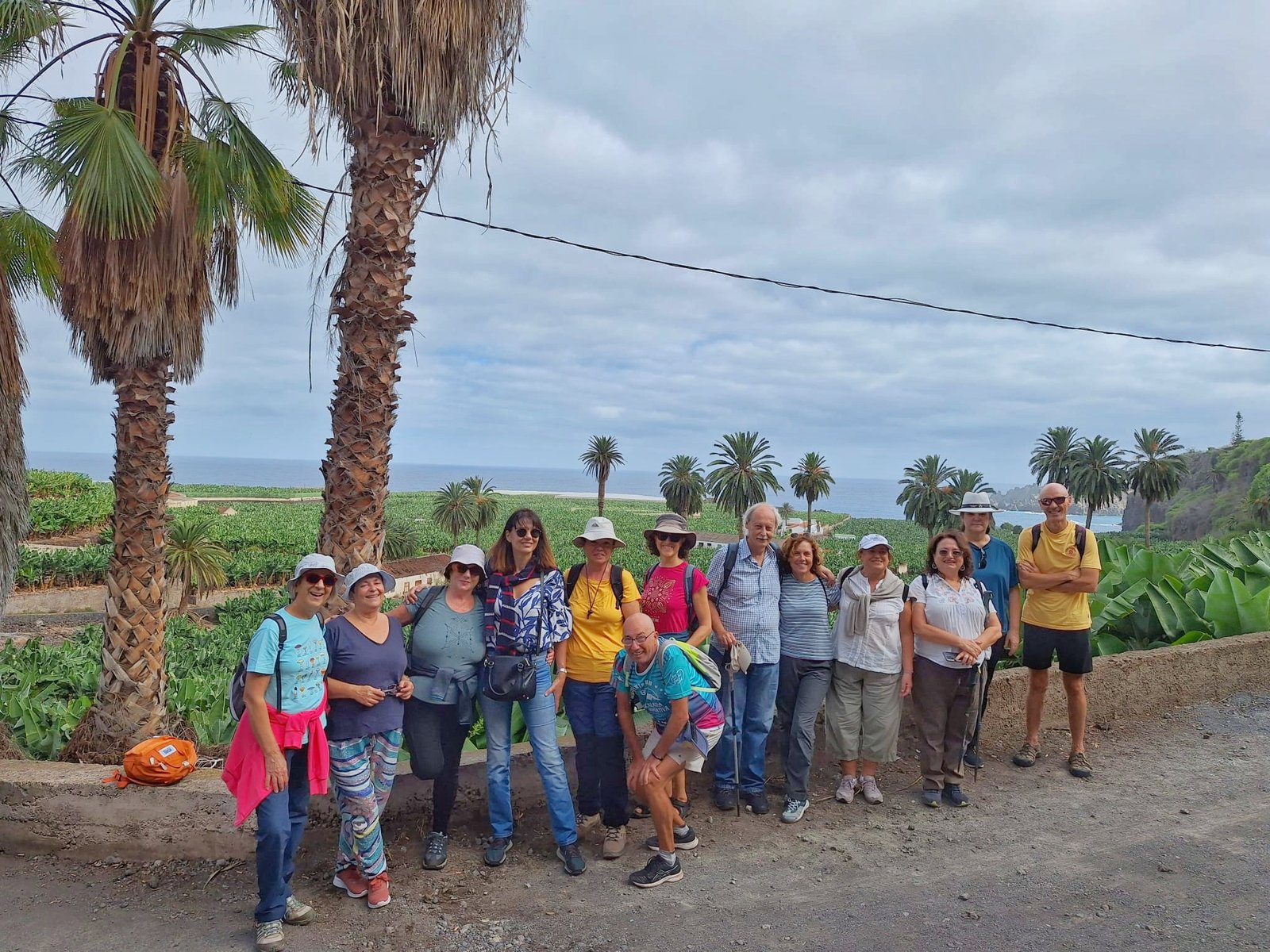 tgaro cohousing senior - caminata el guincho